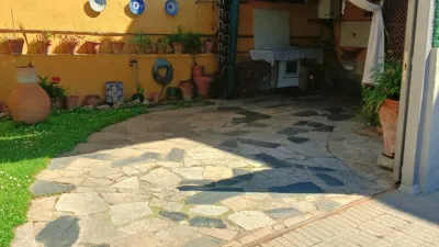 House in Can Clos-Els Pinetons photo 5