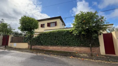 Detached house on Felicity Street photo 8