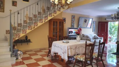 Semi-detached chalet in Benacazón photo 3