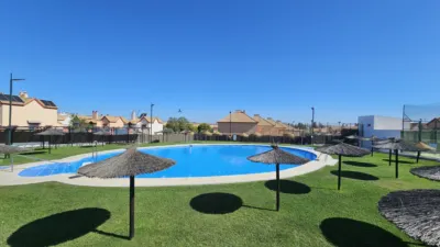 Detached chalet in Espartinas photo 2