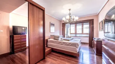 Flat on Calle de Gobelaurre photo 5