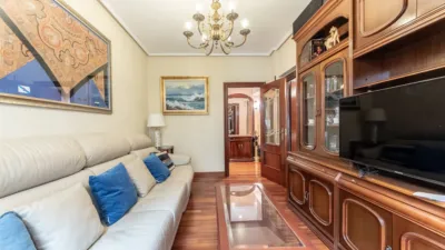 Piso en venta en Calle Fika, 55, cerca de Calle Zabalbide, Santutxu (Distrito Begoña-Santutxu. Bilbao) de 280.000 €
