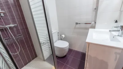Piso en venta en Calle Fika, 55, cerca de Calle Zabalbide, Santutxu (Distrito Begoña-Santutxu. Bilbao) de 280.000 €