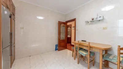 Piso en venta en Calle Fika, 55, cerca de Calle Zabalbide, Santutxu (Distrito Begoña-Santutxu. Bilbao) de 280.000 €