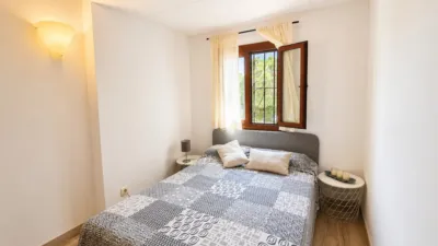 Terraced house in Carrer de la Fragata photo 14