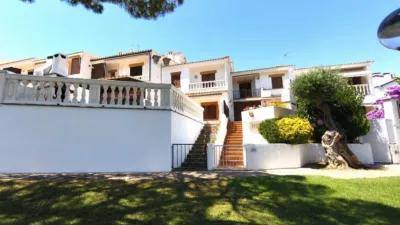Terraced house in Carrer de la Fragata photo 2
