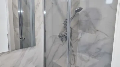 Estudio en alquiler en Calle de Lope de Rueda, 222, cerca de Calle de Juan Pérez de Viedma, El Atabal-El Chaparral-Los Morales (Distrito Puerto de la Torre. Málaga Capital) de 625 €<span>/mes</span>