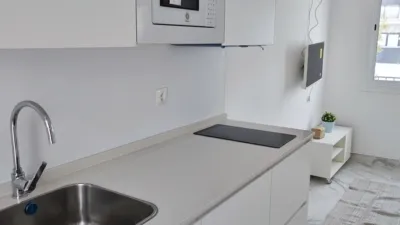 Estudio en alquiler en Calle de Lope de Rueda, 222, cerca de Calle de Juan Pérez de Viedma, El Atabal-El Chaparral-Los Morales (Distrito Puerto de la Torre. Málaga Capital) de 625 €<span>/mes</span>