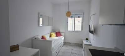 Estudio en alquiler en Calle de Lope de Rueda, 222, cerca de Calle de Juan Pérez de Viedma, El Atabal-El Chaparral-Los Morales (Distrito Puerto de la Torre. Málaga Capital) de 625 €<span>/mes</span>