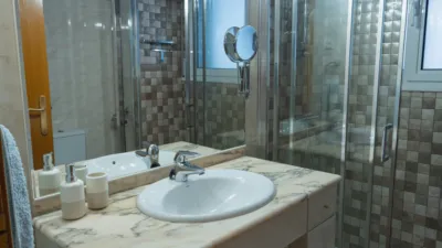 Flat on Carrer de Vallparadís photo 9