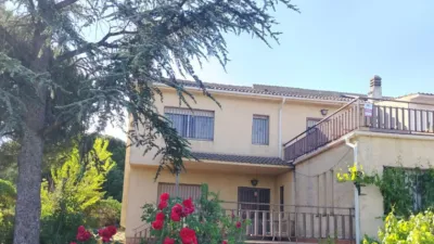 Semi-detached house on Córdoba Street photo 42