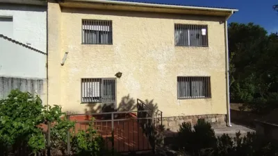 Semi-detached house on Córdoba Street photo 45