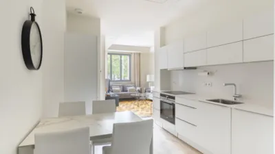 Piso en alquiler en Gran Via de les Corts Catalanes, cerca de Carrer de Balmes - Imagen 3