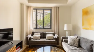 Piso en alquiler en Gran Via de les Corts Catalanes, cerca de Carrer de Balmes - Imagen 5