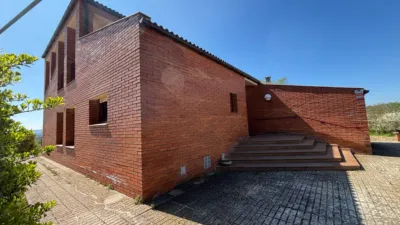 Chalet on Carretera de Pontils photo 2