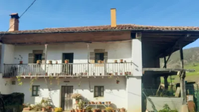 House on Calle El Castro, No. 130 photo 3