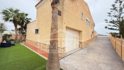 Chalet en venta en Calle de Hamburgo, 11, Balerma-Matagorda-Guadrias Viejas (El Ejido) de 465.000 €