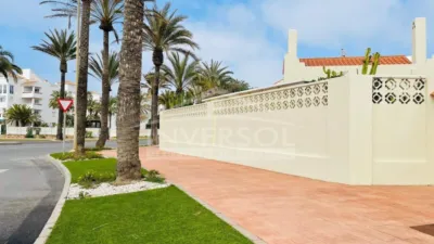 Casa adosada en venta en Avenida del Mar Azul, 25, Almerimar (El Ejido) de 398.500 €