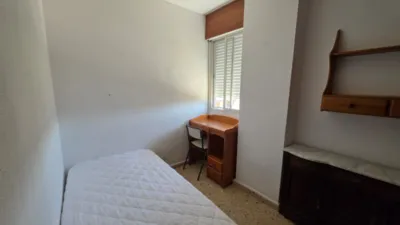 Piso en alquiler en Avenida de Perú, Huerta Rosales-Valdepasillas (Badajoz Capital) de 900 €<span>/mes</span>