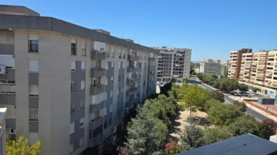 Piso en alquiler en Avenida de Perú, Huerta Rosales-Valdepasillas (Badajoz Capital) de 900 €<span>/mes</span>