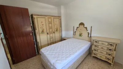 Piso en alquiler en Avenida de Perú, Huerta Rosales-Valdepasillas (Badajoz Capital) de 900 €<span>/mes</span>