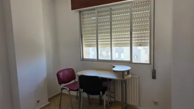 Piso en alquiler en Avenida de Perú, Huerta Rosales-Valdepasillas (Badajoz Capital) de 900 €<span>/mes</span>