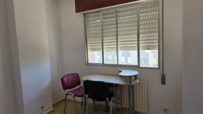 Piso en alquiler en Avenida de Perú, Huerta Rosales-Valdepasillas (Badajoz Capital) de 900 €<span>/mes</span>