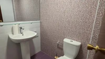 Piso en alquiler en Avenida de Perú, Huerta Rosales-Valdepasillas (Badajoz Capital) de 900 €<span>/mes</span>