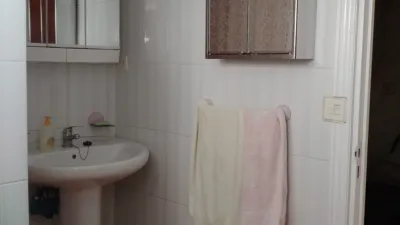 House - Más