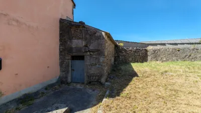 House on Lugar de Touriñán Street photo 4