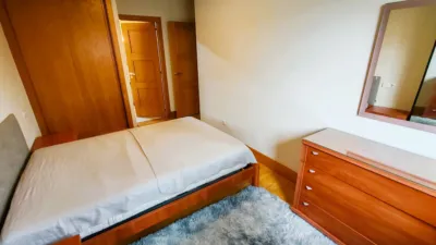 Apartment on Calle José Pascual López Cortón photo 23