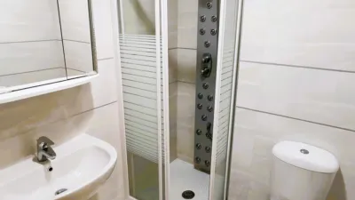 Apartment on Calle José Pascual López Cortón photo 18