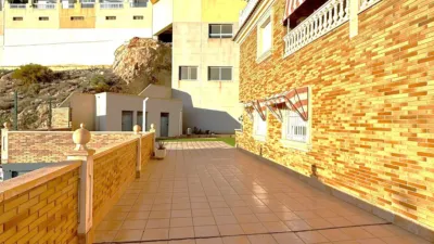 Apartment on Avenida de Carlos III photo 27