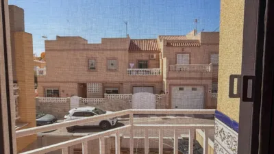 Terraced house on Calle de Leonardo da Vinci photo 11
