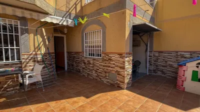 Terraced house on Calle de Leonardo da Vinci photo 16