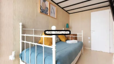 Semi-detached chalet on Caracas Street photo 31