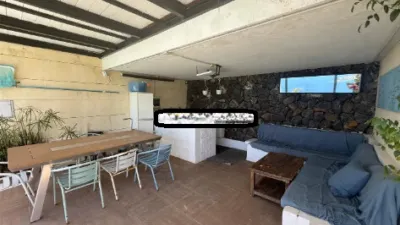 Semi-detached chalet on Caracas Street photo 56