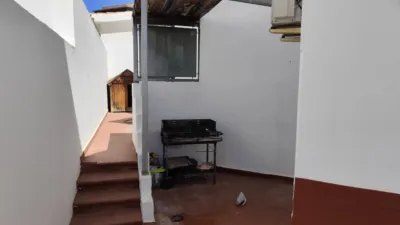 Semi-detached chalet on Gravina Street photo 2