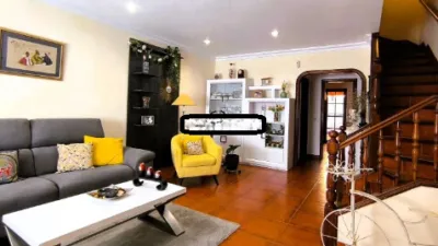 Semi-detached house on Rector Francisco Hernández Borondo Street photo 3