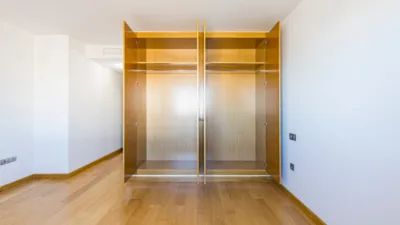 Piso en venta en Avenida de la Reina Victoria Eugenia, 2, Ensanche (Distrito Núcleo Urbano. Cartagena)