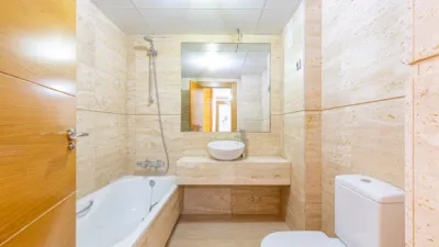 Piso en venta en Avenida de la Reina Victoria Eugenia, 2, Ensanche (Distrito Núcleo Urbano. Cartagena)