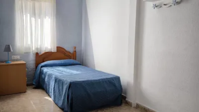 Casa adosada en venta en Calle de Campoamor, 43, cerca de Calle Río Besos, Los Dolores-Los Gabatos-Hispanoamérica (Distrito Núcleo Urbano. Cartagena) de 104.900 €