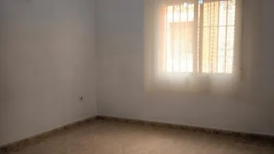 Casa adosada en venta en Calle de Campoamor, 43, cerca de Calle Río Besos, Los Dolores-Los Gabatos-Hispanoamérica (Distrito Núcleo Urbano. Cartagena) de 104.900 €