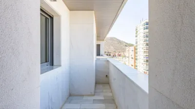 Piso en venta en Avenida de la Reina Victoria Eugenia, 2, Ensanche (Distrito Núcleo Urbano. Cartagena)