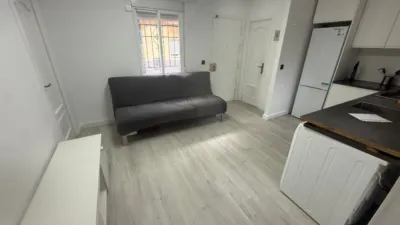 Apartment on Calle de Isabelita, Usera photo 9