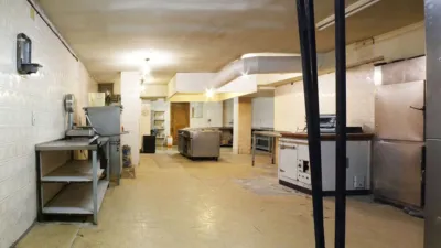 Local comercial en venta en Avenida de la Antigua Florida, número sn, Centro (Palencia Capital) de 200.000 €