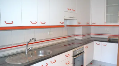 Apartment on Avenida de Casado del Alisal, No. S/N photo 11
