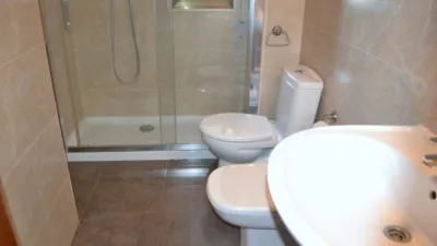 Apartment on Avenida de Casado del Alisal, No. S/N photo 18