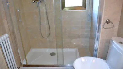 Apartment on Avenida de Casado del Alisal, No. S/N photo 20