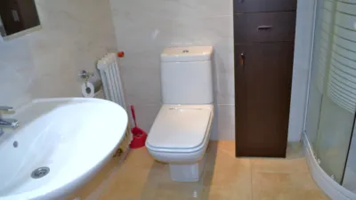 Apartment on Avenida de Casado del Alisal, No. S/N photo 3